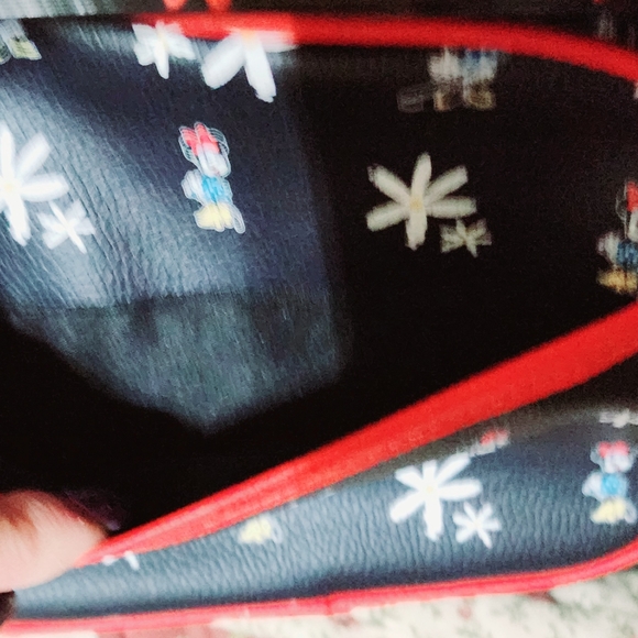 Disney Camera Crossbody Bag NWT. - Picture 4 of 9